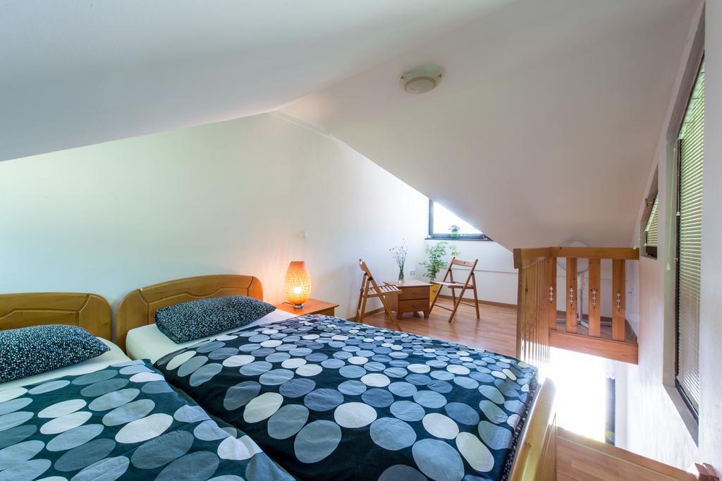 Apartments Jaka Доленьське-Топлице Екстер'єр фото